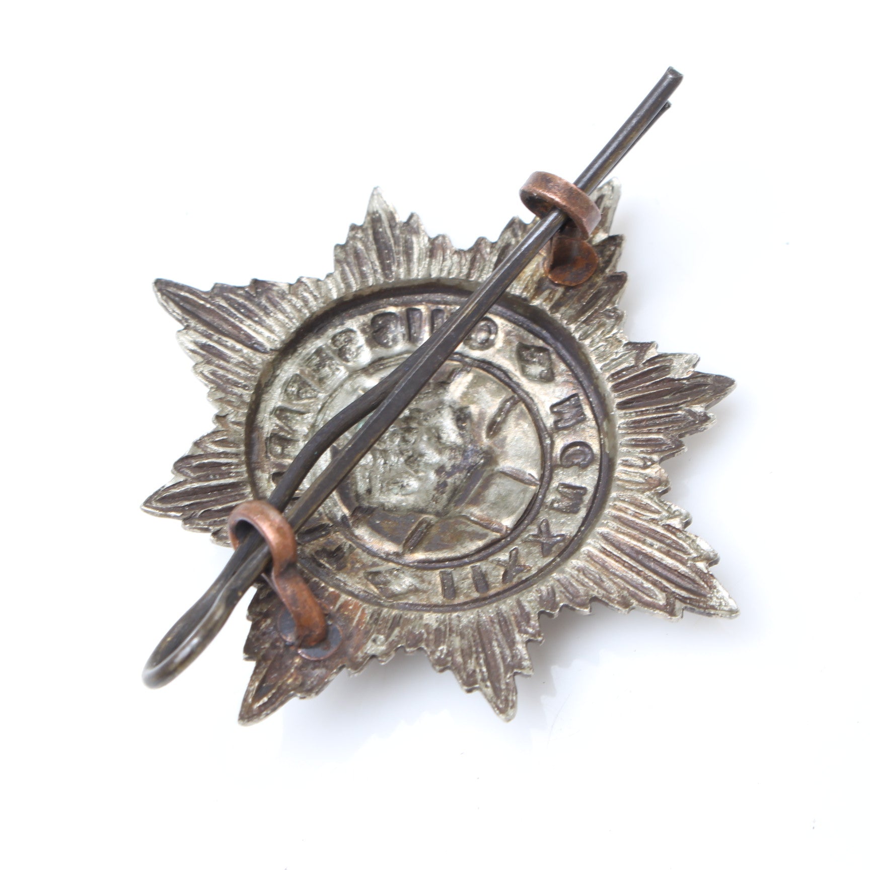 Old Quis Separabit MCMXXII Military Cap Badge – OldTools.co.uk