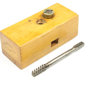 Murray Boxwood Screwbox and Tap – ¼” - OldTools.co.uk